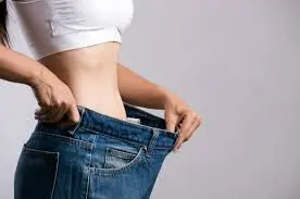 imagem de uma barriga depois de acelerar a perda de peso