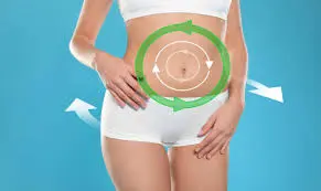 Imagem de uma barriga com circulo simbolizando como acelerar a perda de peso